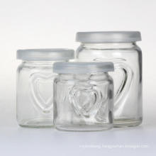 New Design Clear Glass Pudding Jar with Heart Pattern